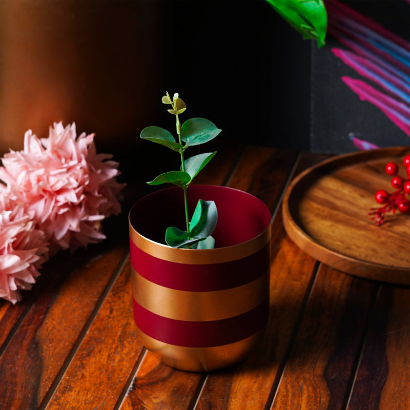 Luxuriant Life: The Handcrafted Metal Planter