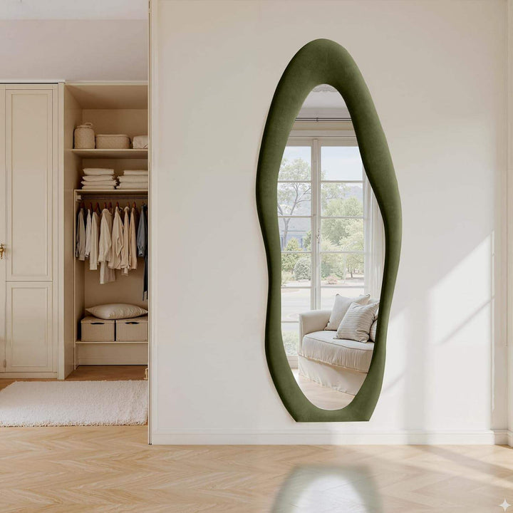 The Fluid Reflection Mirror