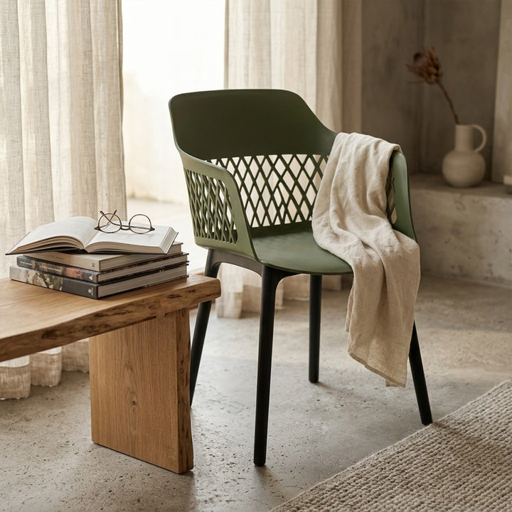 The Lattice Bucket Chair
