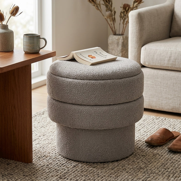 The Cloud-Ring Pouf
