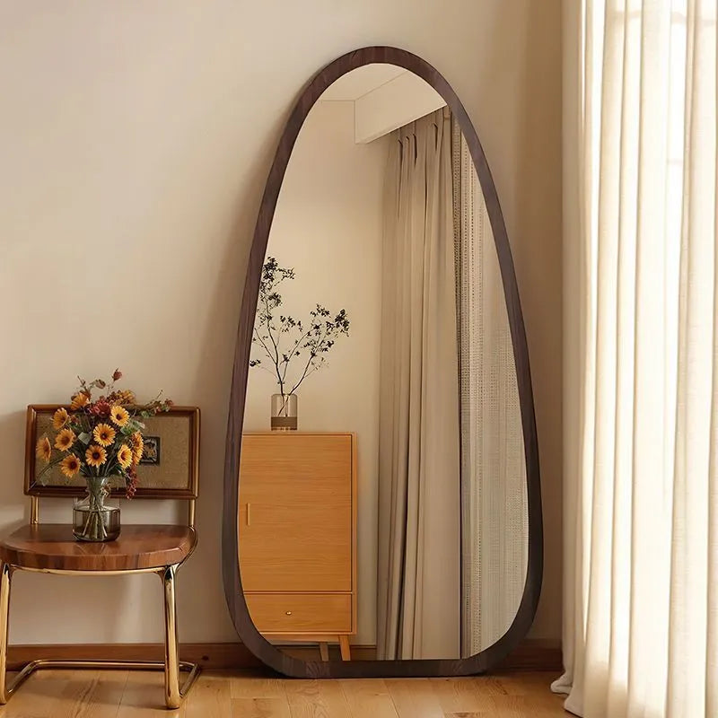 The Yuki Mirror