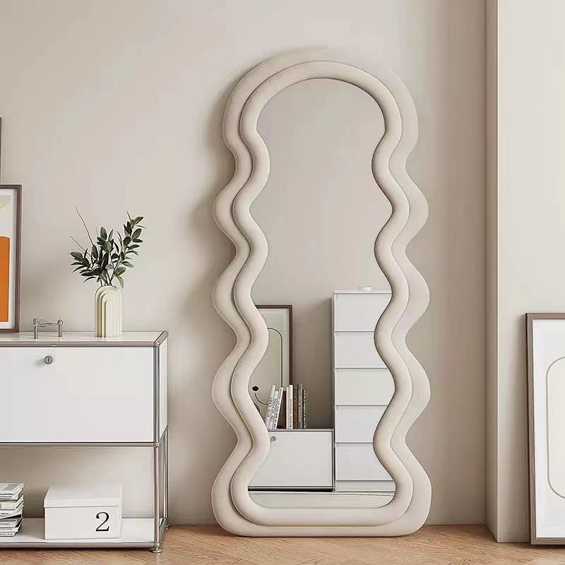 The Ripple Edge Mirror