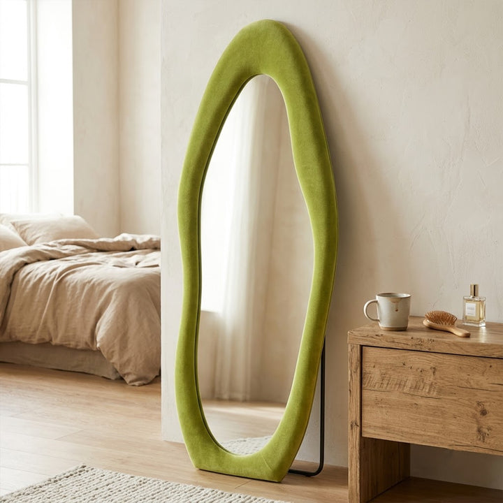 The Fluid Reflection Mirror