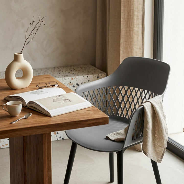 The Lattice Bucket Chair