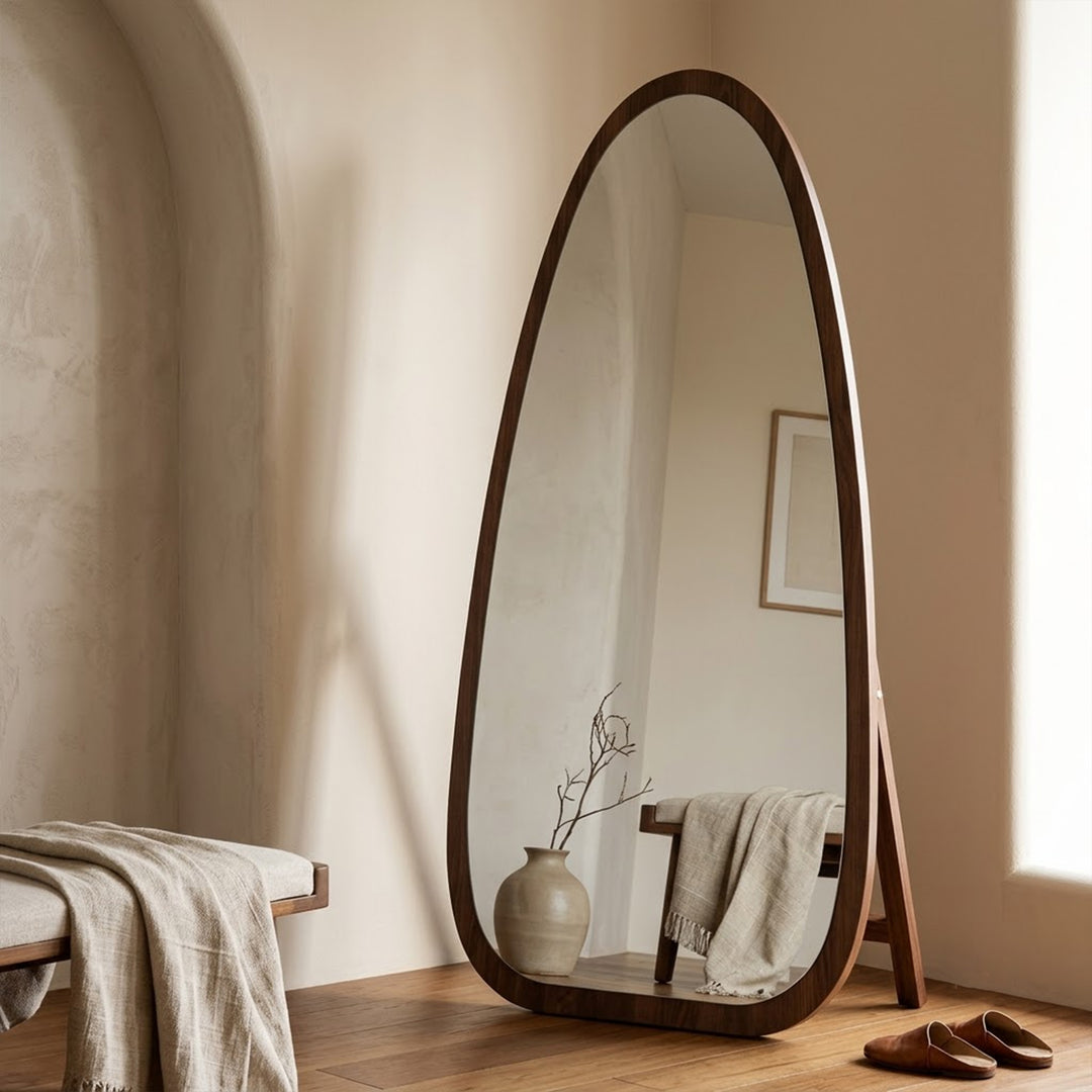 The Yuki Mirror
