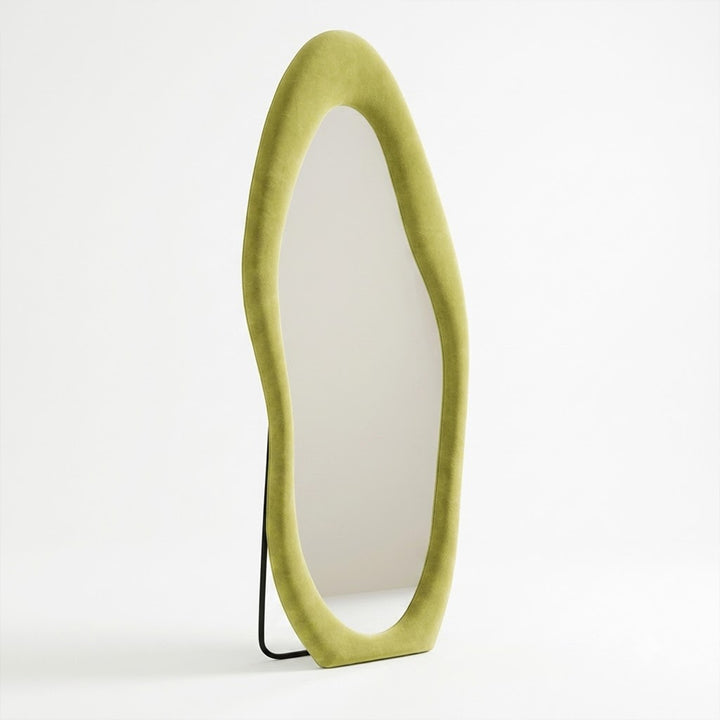 The Fluid Reflection Mirror