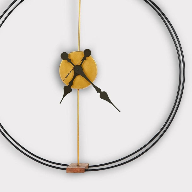 Classic Minimalist Wall Clock - The Artment