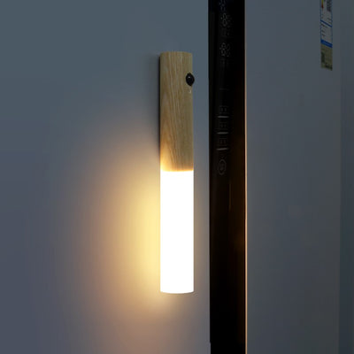 Motion Sensor Woody Light
