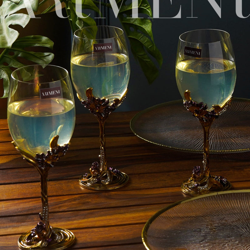 Emeraldware Wine Glass - The Artment