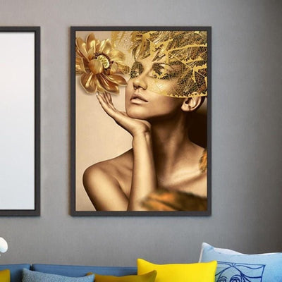 GOLD FLOWER MODERN LADY WALL PAINTING - The Artment