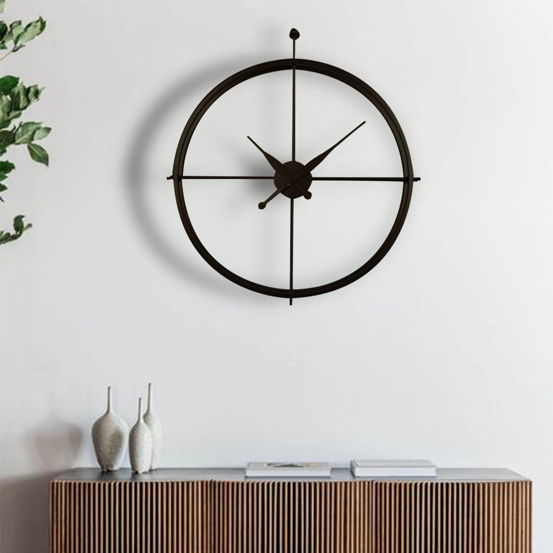 Golden Scarlett Minimalist Wall Clock - The Artment