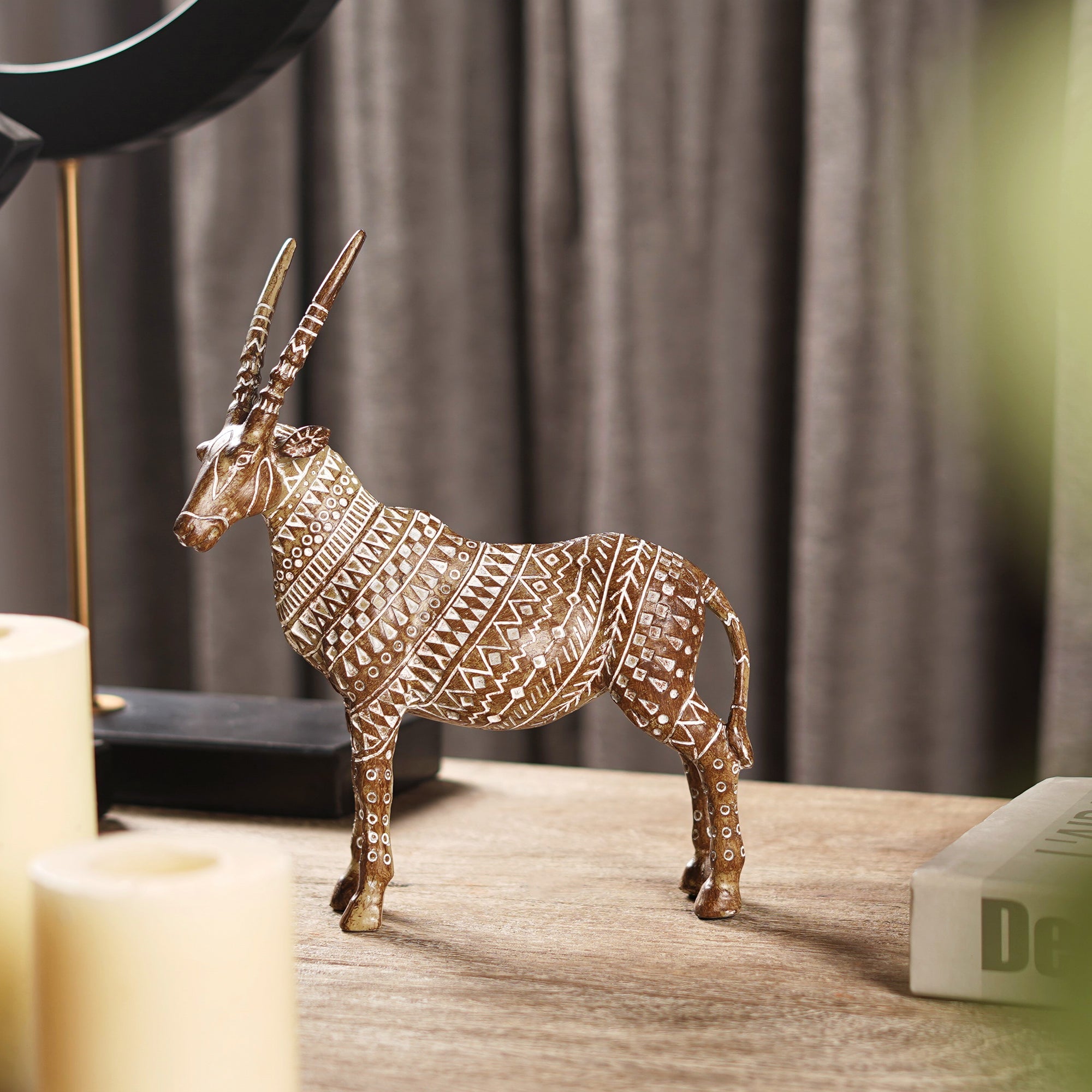Majestic Wanderer: Artful Oryx Sculpture – The Artment