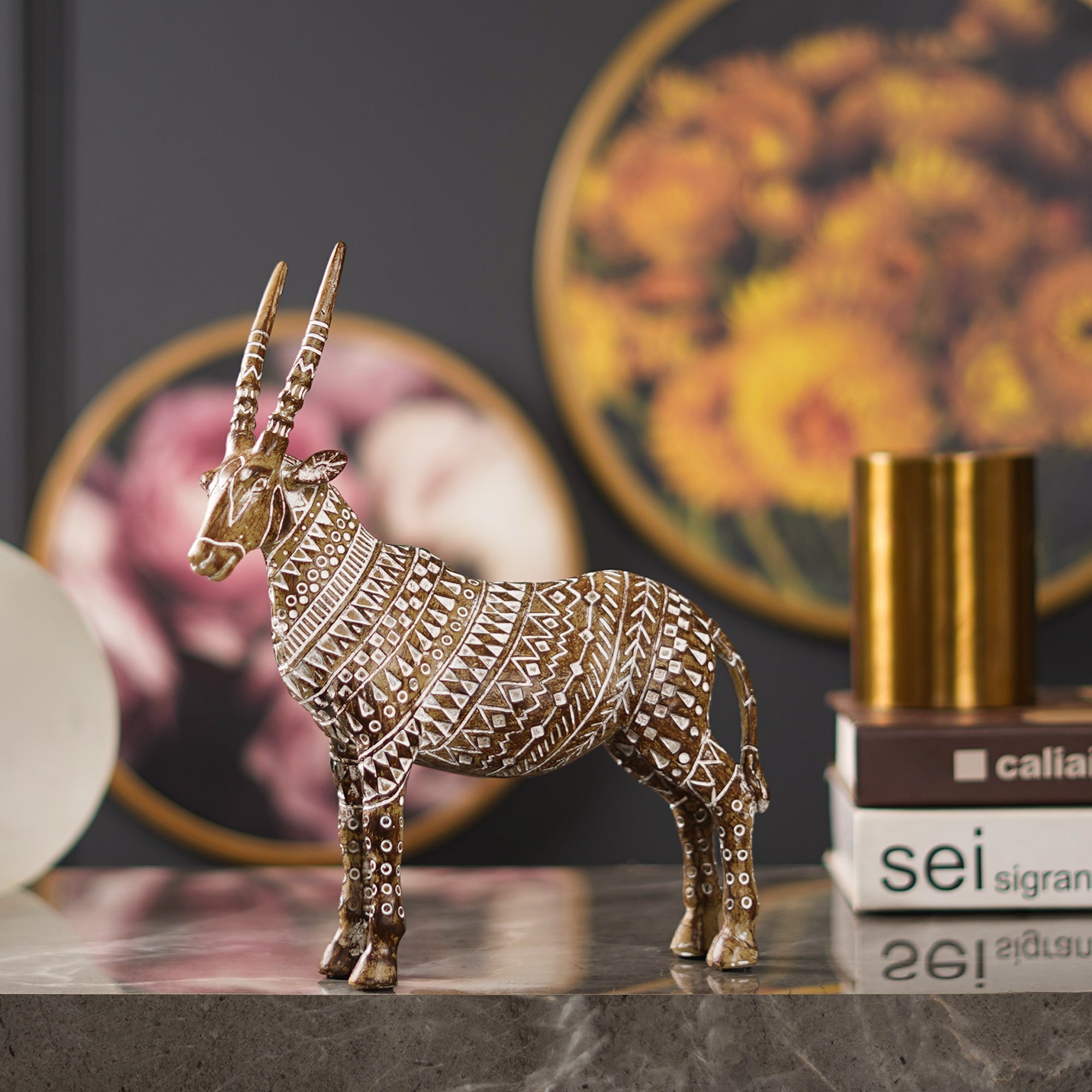 Majestic Wanderer: Artful Oryx Sculpture – The Artment