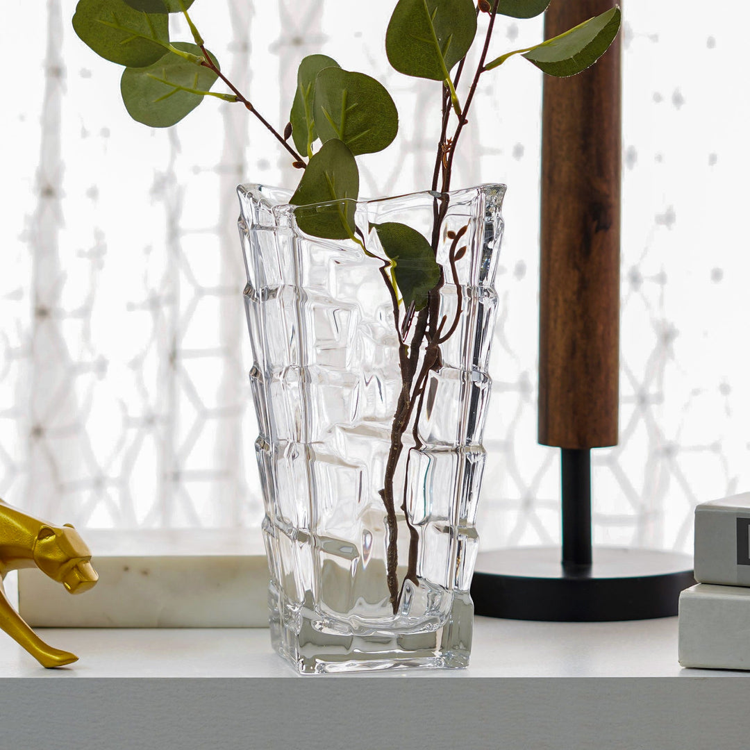 Minimal Frenzy Glass Vase - The Artment