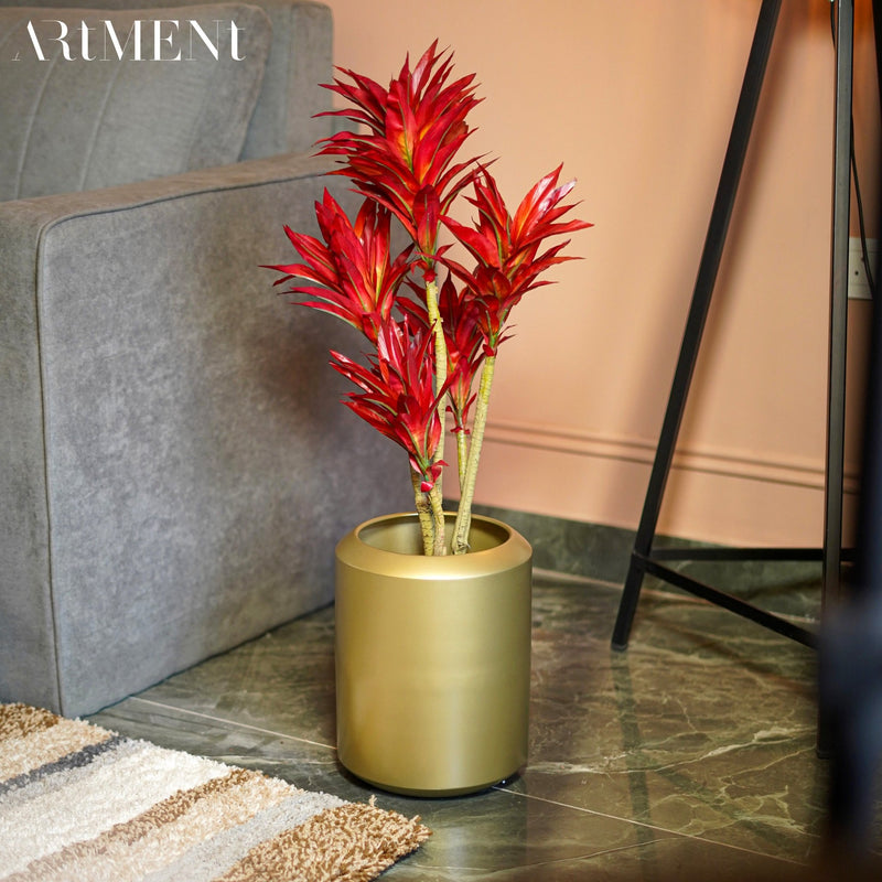 Minimal Golden Garden Metal Planter - The Artment