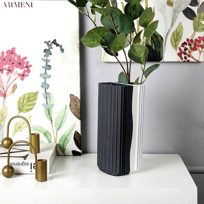 Minimal Jigsaw Puzzle Linear Vase (Set of 2) - The Artment