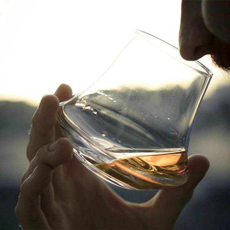 Minimal Jolie Whiskey Glass - The Artment