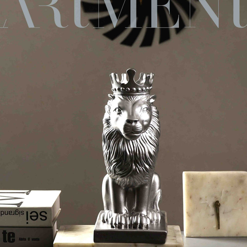 Nordic Minimalist Regal Lion - The Artment