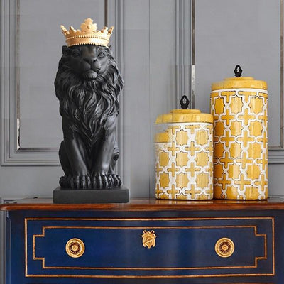 Nordic Minimalist Regal Lion - The Artment