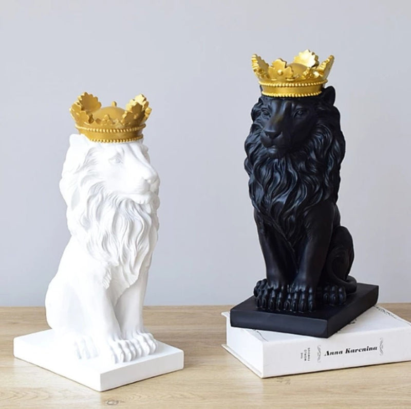 Nordic Minimalist Regal Lion - The Artment