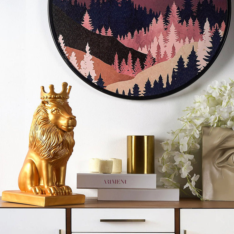 Nordic Minimalist Regal Lion - The Artment