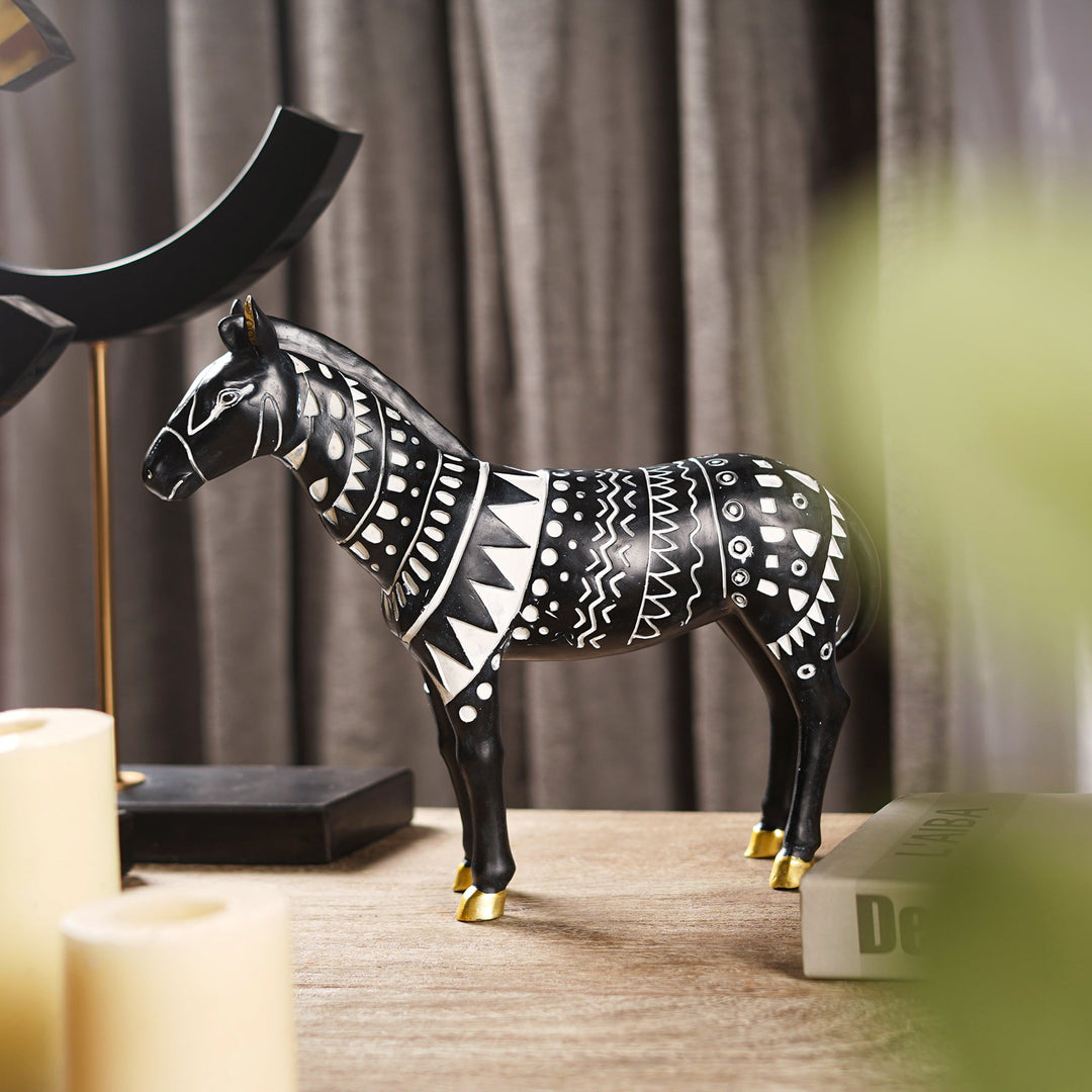 Savanna Serenity: Tribal Horse Artistry - The Artment