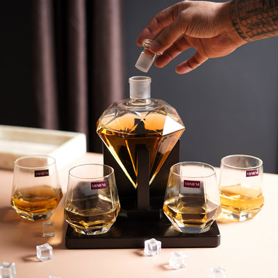 The Savant Diamond Whiskey Decanter Set (Set of 6) - The Artment