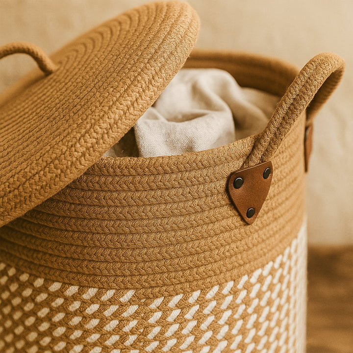 WovenWhim - The Artment