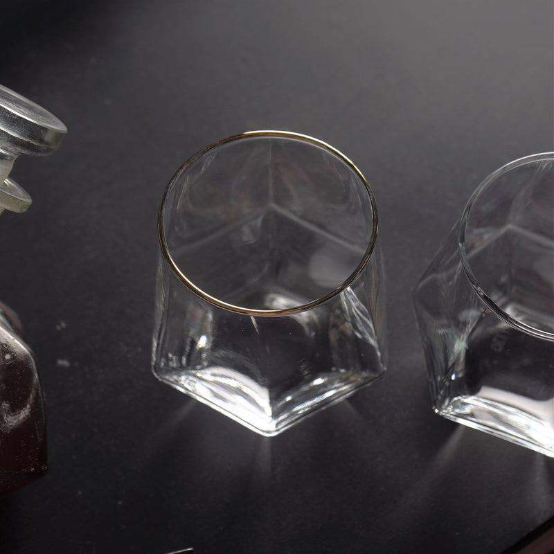 Minimalist Diamond Glasses - The Artment