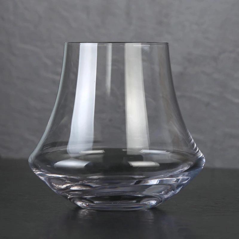 Minimal Jolie Whiskey Glass - The Artment